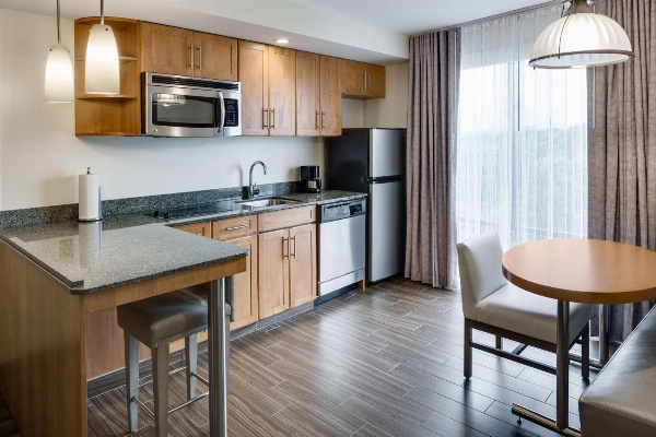 Hyatt House Hartford North Windsor image 3